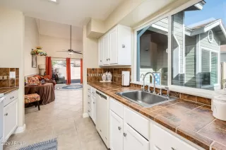 Photo #6: 7013081 Listing 