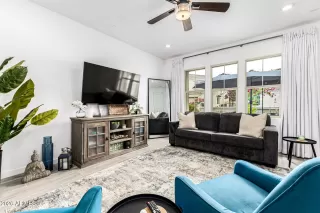 Photo #6: 7013173 Listing