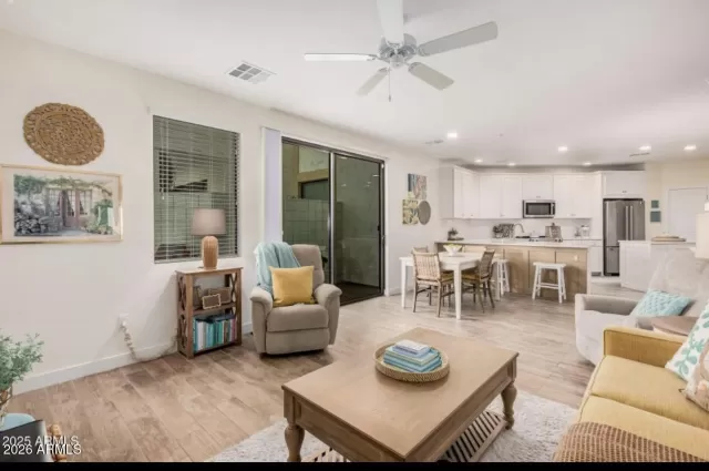 MLS: 7013327 Condo For Sale