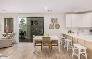 Photo #1: 7013327 Listing 