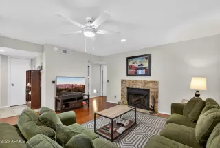 Photo #3: 7013410 Listing 