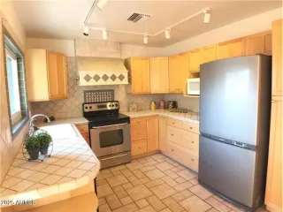 Photo #4: 7013505 Listing 