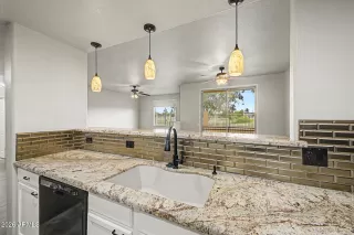 Photo #6: 7013602 Listing 