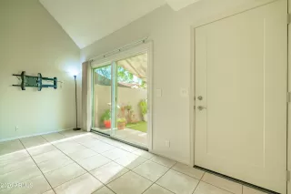 Photo #2: 7013785 Listing 