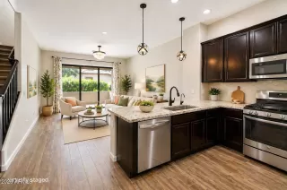 Photo #1: 7013853 Listing 