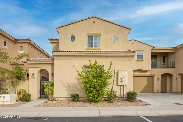 MLS: 7013882 Condo For Sale