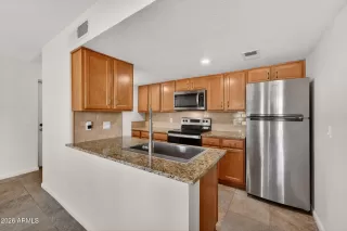 Photo #6: 7014372 Listing 