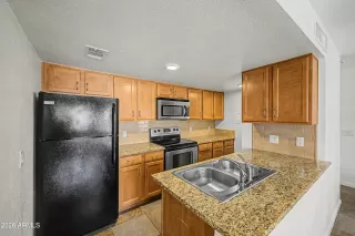 Photo #6: 7014557 Listing 