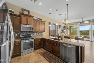 Photo #4: 7014681 Listing