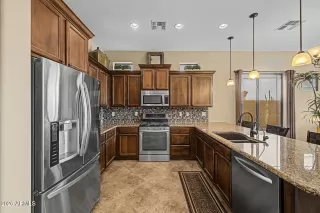 Photo #5: 7014681 Listing 