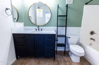Photo #3: 7015157 Listing