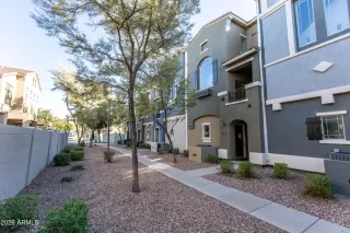 Photo #5: 7015157 Listing