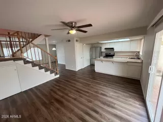 Photo #5: 7015223 Listing 