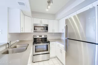 Photo #1: 7015747 Listing 