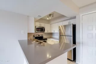 Photo #2: 7015747 Listing 