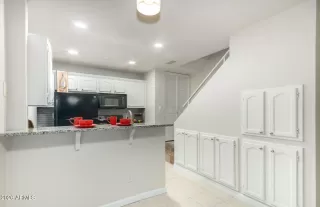 Photo #4: 7015771 Listing 