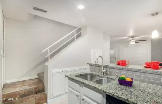 Photo #6: 7015771 Listing 