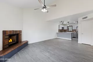 Photo #3: 7016009 Listing 