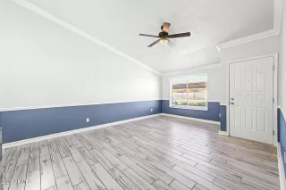 Photo #5: 7016203 Listing 