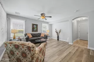 Photo #4: 7016214 Listing 