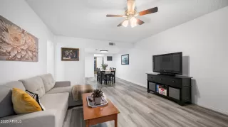 Photo #2: 7016258 Listing 