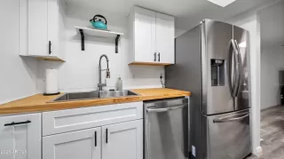 Photo #6: 7016258 Listing 