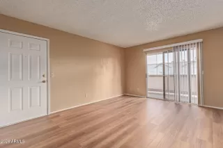 Photo #1: 7016276 Listing 