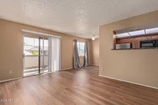 Photo #2: 7016276 Listing 