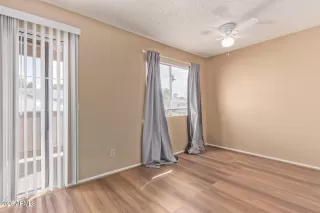 Photo #5: 7016276 Listing 