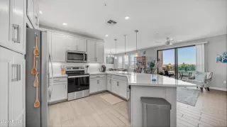 Photo #1: 7016284 Listing 