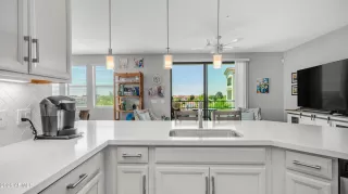 Photo #3: 7016284 Listing 