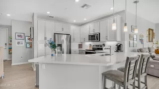 Photo #5: 7016284 Listing 