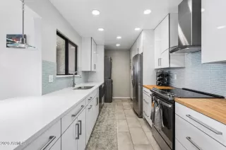 Photo #6: 7016464 Listing 