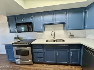 Photo #3: 7016681 Listing 