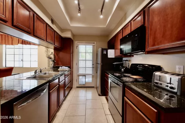 MLS: 7016686 Condo For Sale