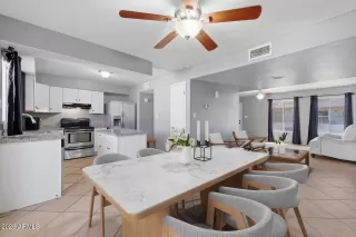 Photo #3: 7016731 Listing 