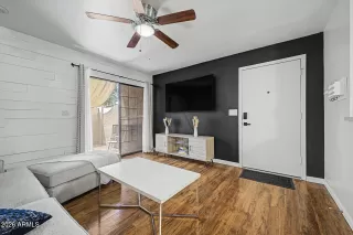 Photo #1: 7016824 Listing 