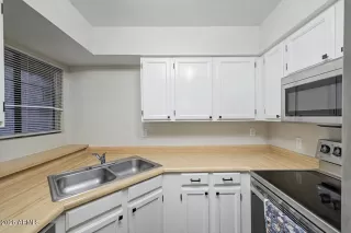 Photo #4: 7016824 Listing 