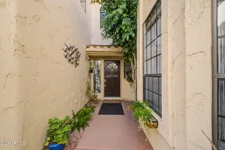 Photo #6: 7016851 Listing 