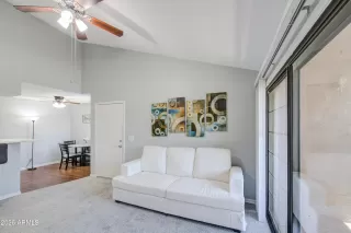 Photo #4: 7016904 Listing 