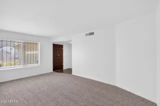 Photo #4: 7017232 Listing 