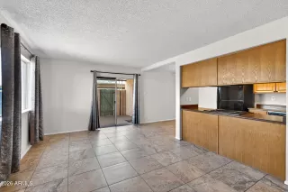 Photo #5: 7017235 Listing 