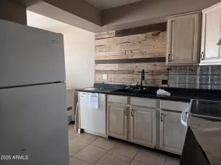 Photo #6: 7017367 Listing 