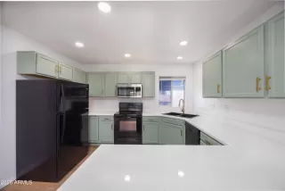 Photo #2: 7017626 Listing 