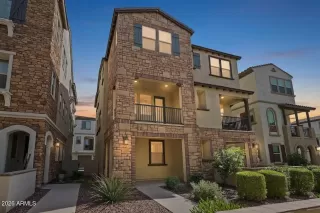 Photo #1: 7017891 Listing 