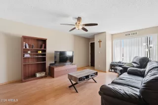 Photo #4: 7018140 Listing 