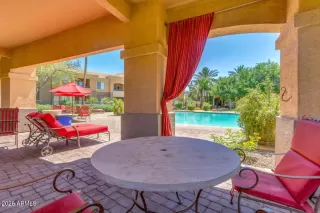 Photo #3: 7018151 Listing