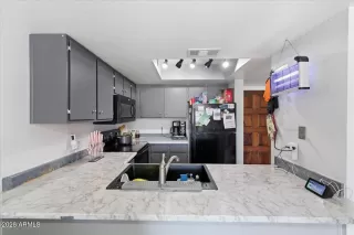 Photo #3: 7018161 Listing 