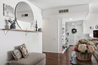 Photo #4: 7018384 Listing 