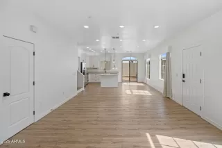 Photo #4: 7018443 Listing 